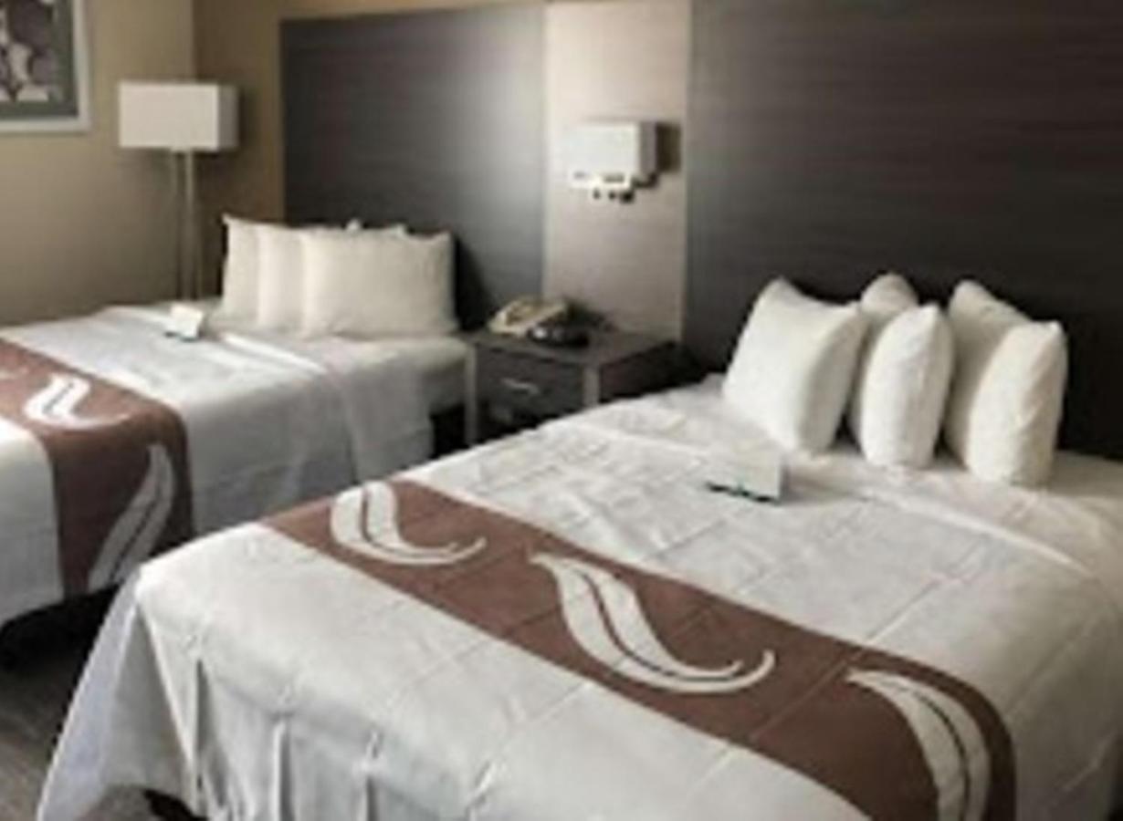 Quality Inn & Suites Roanoke - Fort Worth North מראה חיצוני תמונה