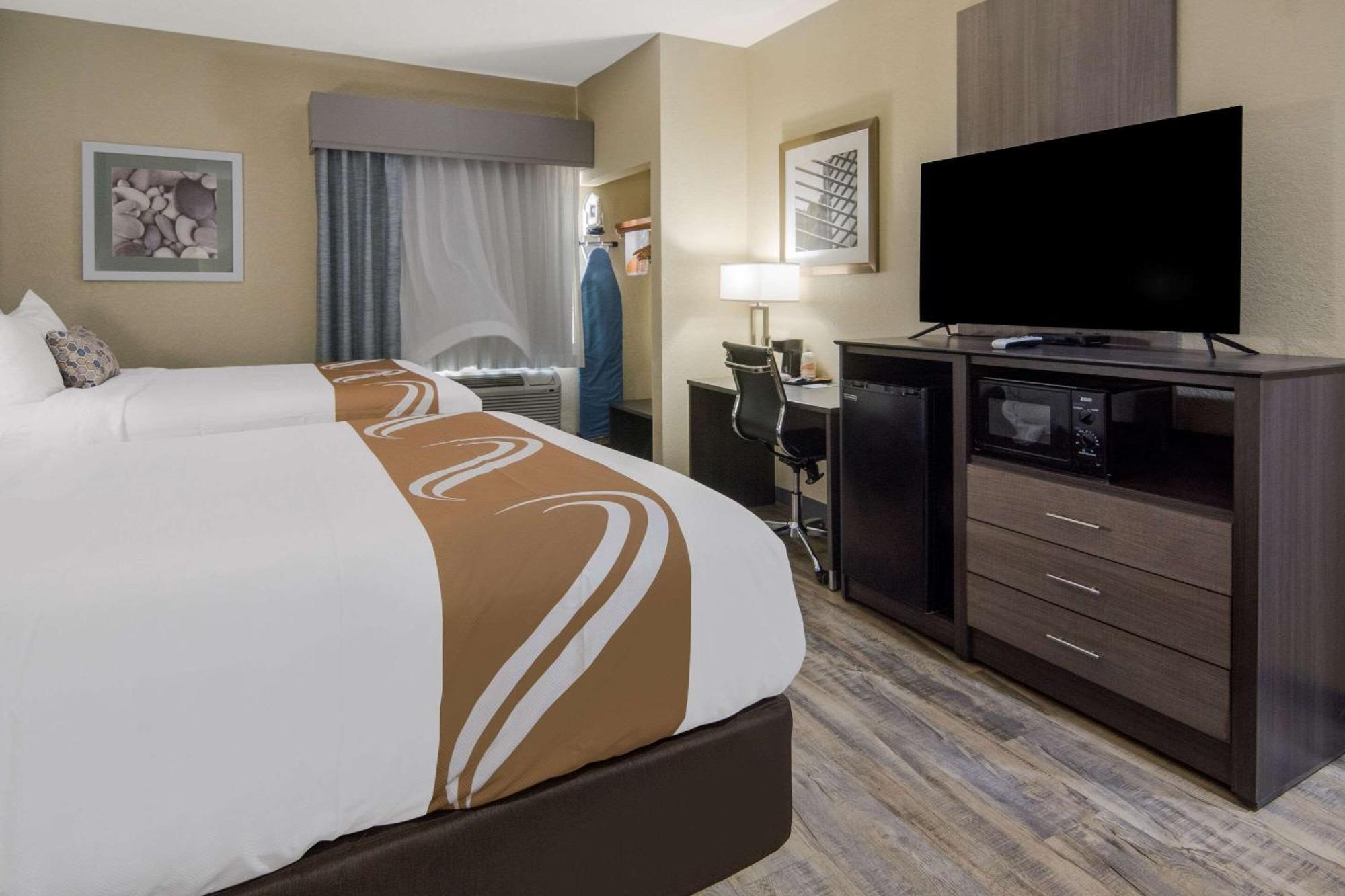 Quality Inn & Suites Roanoke - Fort Worth North מראה חיצוני תמונה
