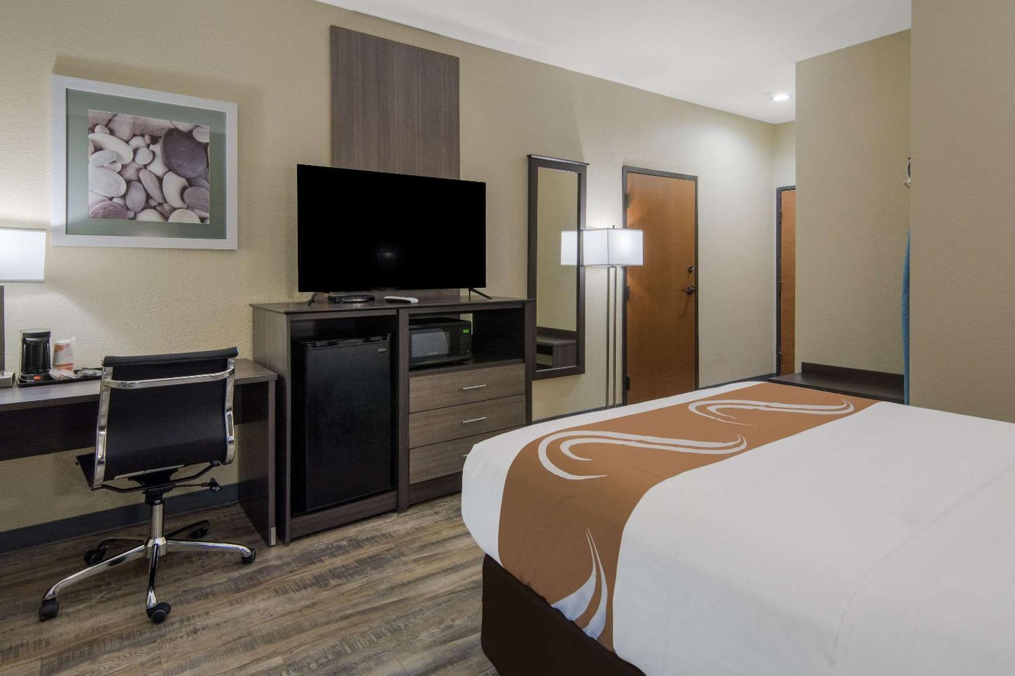 Quality Inn & Suites Roanoke - Fort Worth North מראה חיצוני תמונה